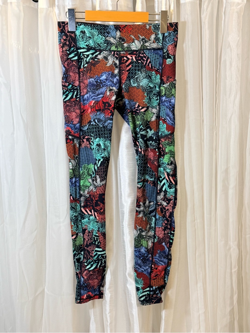 Girls' Multi-Color Printed Active Leggings